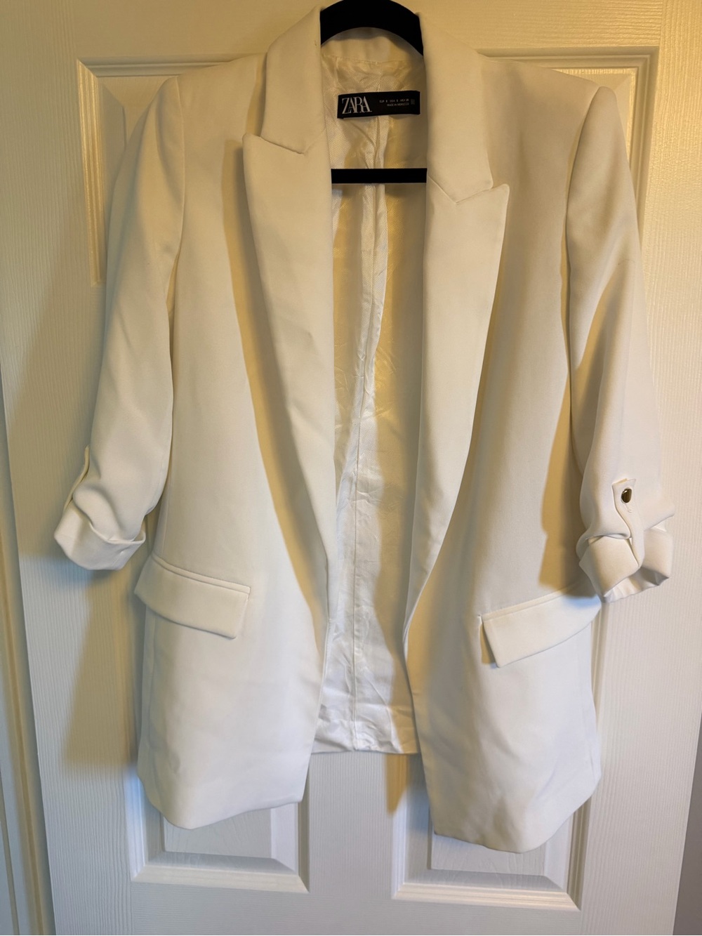 Zara White Open-Front Rolled-Sleeve Blazer